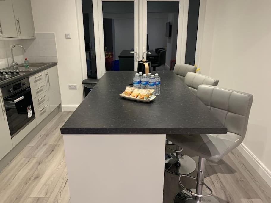 Beautiful 5Bedroom Hse-Contractor/Family/Corporate Dartford Eksteriør billede